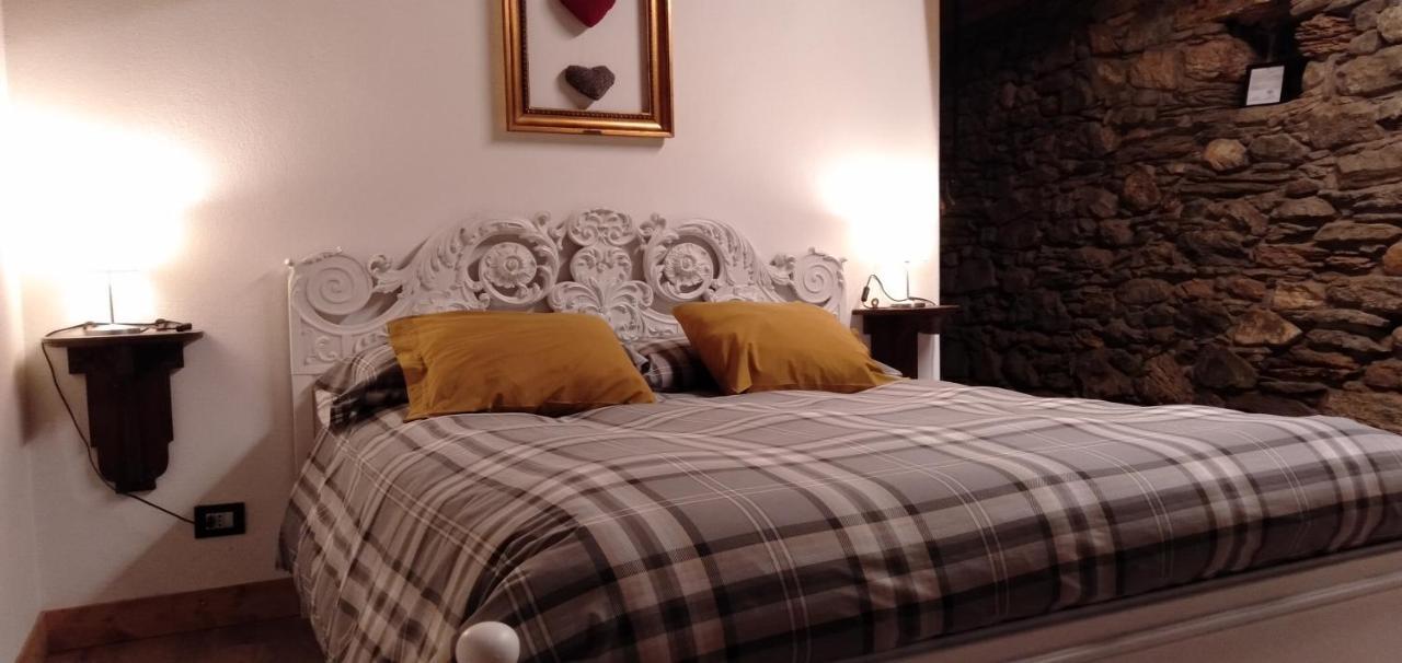 Nuit A Pleiney Bed & Breakfast Saint-Rhemy-En-Bosses Exterior photo