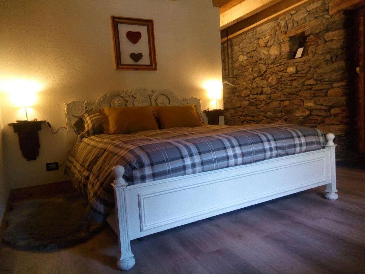 Nuit A Pleiney Bed & Breakfast Saint-Rhemy-En-Bosses Exterior photo